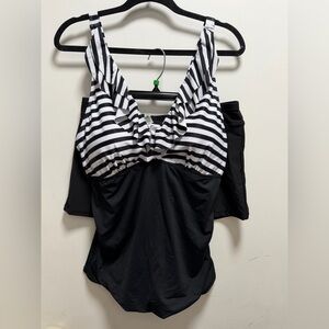 Yonique Black & White Striped Ruffle Tankini Top & Short Swimsuit Set Sz XL
